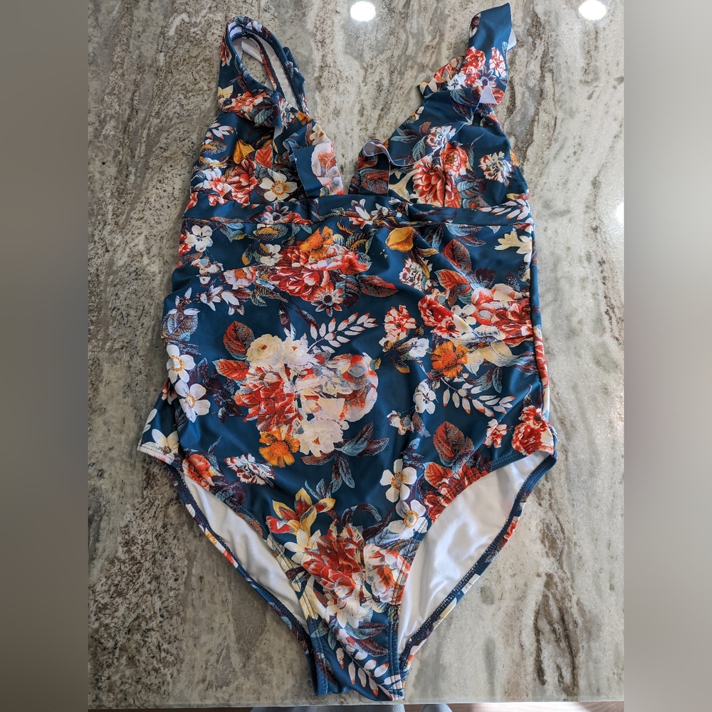 Green Floral Print Swimsuit Size 2XL Soymi brand